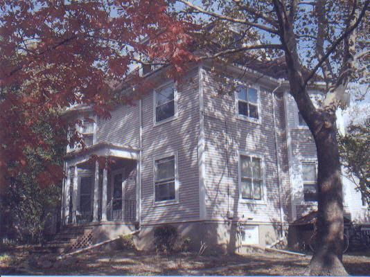 513 Elm St
